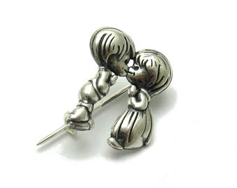 A000110 Sterling Silver Brooch 925 Boy and girl