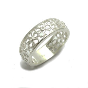 R001774 Sterling silver ring solid 925 Flower band