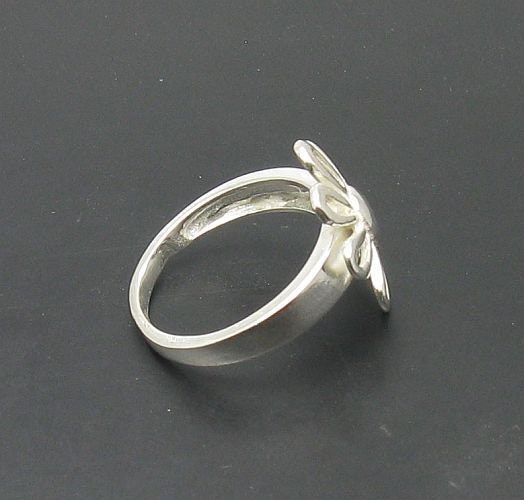 ソリッド925スターリングシルバーアンティーク花スタッドイヤリング(5?mm X 5?mm Solid 925 Sterling 並行輸入品 ソリッド925スターリングシルバー パープル⁄ブルー グリッターフラワー