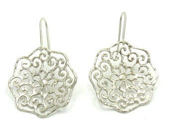 E000476 Sterling silver filigree earrings