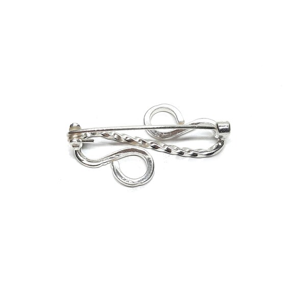 Spilla Per Bebè In Argento 925, Forma Ovale 3 Cm Con Dettagli Scolpiti, Regalo Per Neonato In Confezione Regalo - 2