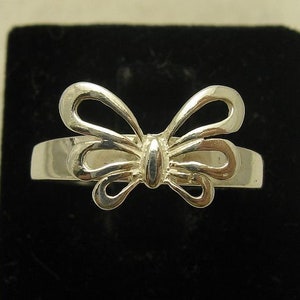 R000912 Sterling Silver Ring Solid 925 Butterfly image 1