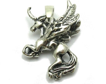 PE000021 Sterling silver pendant  925 Unicorn Horse