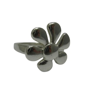 Sterling Silver Ring Flower Solid Stamped 925 Nickel Free