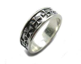 R001796 Silver ring solid 925 Maltese crosses