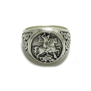 R001779 Sterling silver ring solid 925 St George