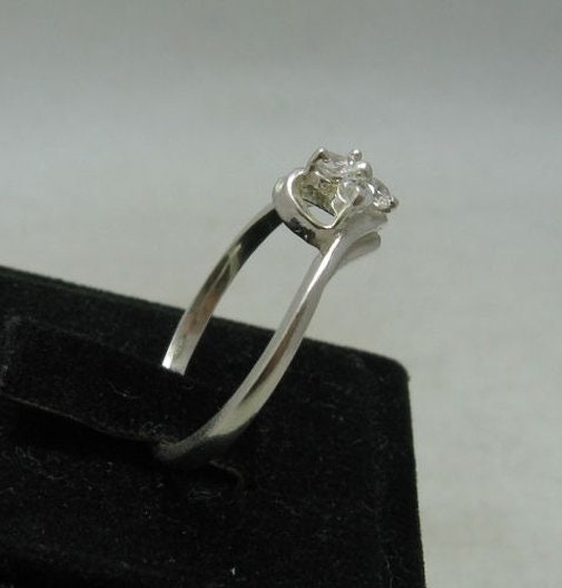 Elegante Anello Regolabile In Argento Sterling 925 Con Zirconi