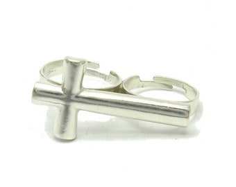 R001033 Sterling Silver  Ring  925 Two Fingers