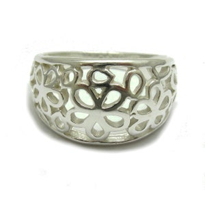 Sterling Silver Floral Ring Hallmarked 925 Nickel Free