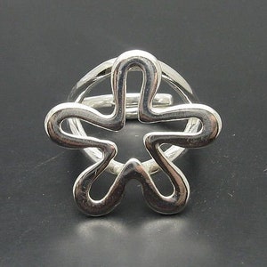 R000856 STERLING SILVER Ring Solid 925 Flower image 1