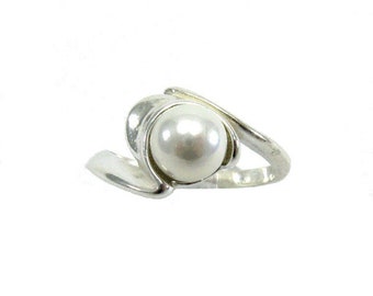 R000020 Sterling Silver Ring solid  925 synthetic pearl