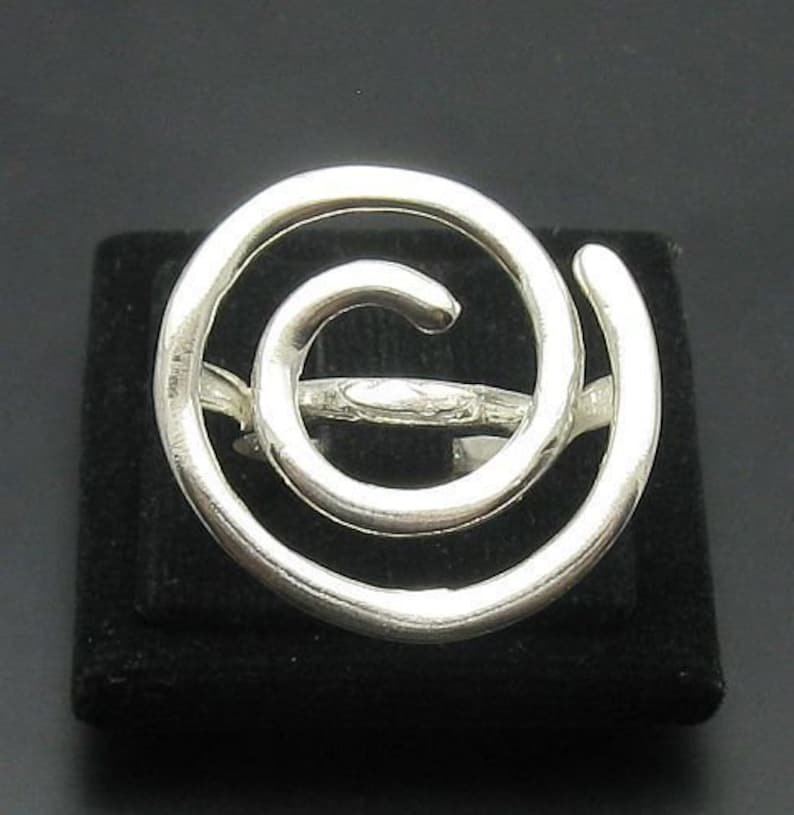 R000920 STERLING SILVER Ring Solid 925 Spiral image 1