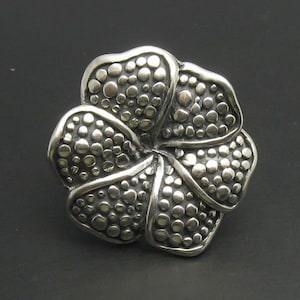 Sterling Silver Ring Flower Solid Hallmarked 925 Nickel Free