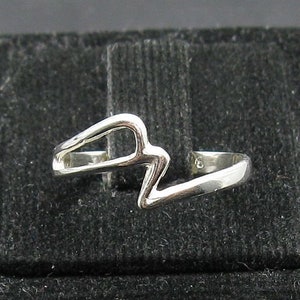 R000466 Stylish STERLING SILVER Ring Solid 925