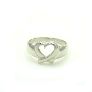R000118 Anillo de plata de ley 925 con forma de corazón