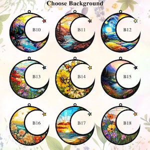 Puede incluir: Nueve dise&ntilde;os de luna de vitral diferentes, cada uno con una estrella. Los dise&ntilde;os incluyen una puesta de sol, un girasol, una noche estrellada y una escena de monta&ntilde;a. Cada dise&ntilde;o est&aacute; etiquetado con una letra y un n&uacute;mero, como B10, B11, B12, etc.