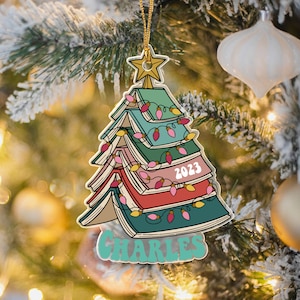 Personalize Christmas Tree Decoration, Book Lovers Gift ornament, Librarian Ornament, Xmas Gift, Bookshelf Ornament, Bookshelves