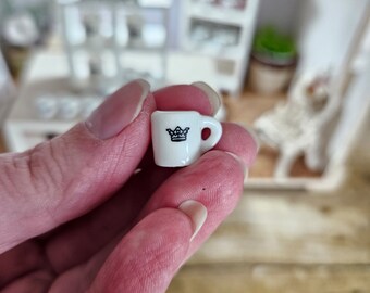mini decoration for dollhouse Miniature kitchen mug coffee cup with crown dollhouse decor 1:12