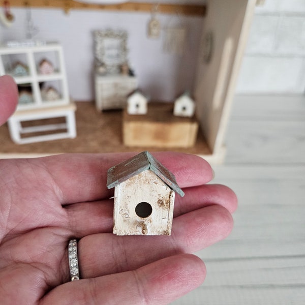 mini decoration for dollhouse Miniature birdhouse garden dollhouse decor 1:12