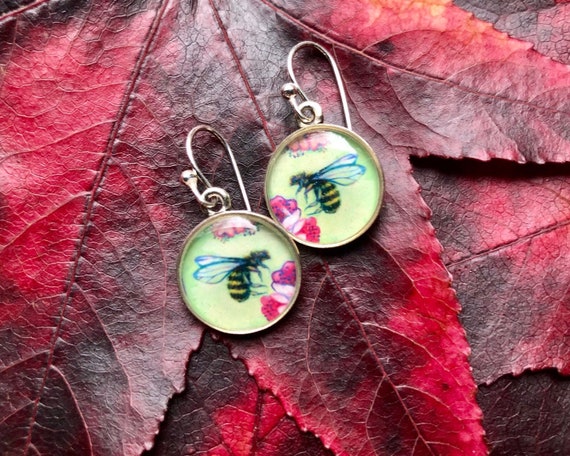 Silver Bee earrings-nature bee gift for her-Bee jewelry-Bee art-Bee lover earrings