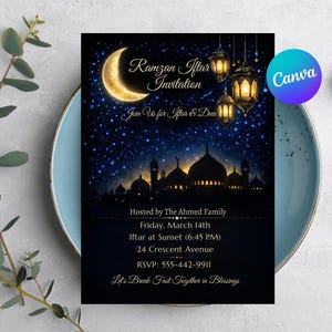 Op de afbeelding: Een digitale uitnodiging voor een Ramzan Iftar-evenement. Het ontwerp toont een maan, sterren en een silhouet van een moskee. De tekst bevat evenementdetails en het Canva-logo.