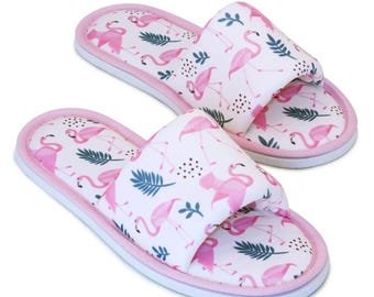 Flamingo Print House Slippers: Soft, Lightweight Indoor Shoes