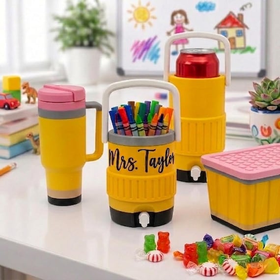Teacher Mini Gift Bucket, Teacher Gift, Teacher Appreciation gift, Pencil Holder, Christmas Teacher Gift, End of Year Gift for Teacher