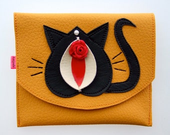 De Pussy Galore Vulvette in mango - Yoni-zakje van imitatieleer