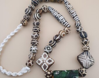 Vintage Asian African Pumtekpyu & Glass Beads Necklace 20 inches