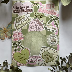 Matcha girlie-e-reader insteekkaart, groene matcha romantiek, boekenliefhebber cadeau