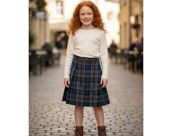 Vintage ONeil of Dublin Wool Tartan Plaid Kilt Skirt Size 32 Youth 8/10 Preppy