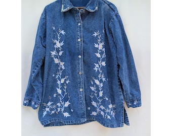 Club Z Denim Button Down Shirt Damen L Blau Baumwolle Perle Floral bestickt