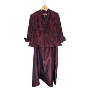 Cachet Womens 24W Burgundy Iridescent Taffeta 2 Piece Dress and Jacket Set vampy