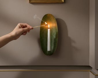 Applique murale ovale en laiton oxydé, patine verte vert-de-gris, support marocain fait main, déco vintage bohème rustique, éclairage d'ambiance