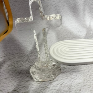 Glass cross
