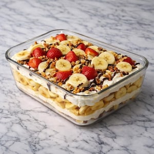 Pastel cremoso de banana split sin horno (Descarga instantánea en PDF)