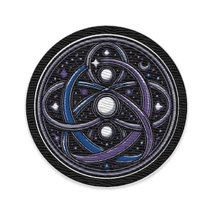 Könnte beinhalten: Kreisförmiges Design mit schwarzem Hintergrund und weißem Rand. Das Bild zeigt verschlungene blaue und violette Linien mit weißen Kreisen und Sternen. Das Design hat ein himmlisches oder mystisches Thema.