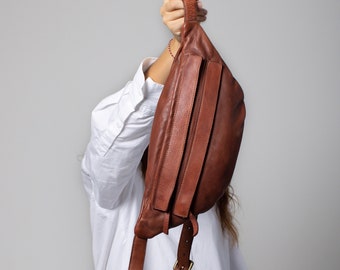 Italian Leather Sling Bag: Elegant Caramel Brown Crossbody Purse