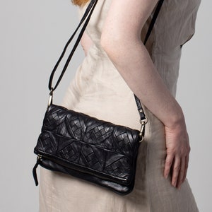 Élégante pochette en cuir noir avec chaîne détachable, Sac bandoulière, Clutch en cuir noir, Pochettes & Sacs de soirée, Sacs à main noir