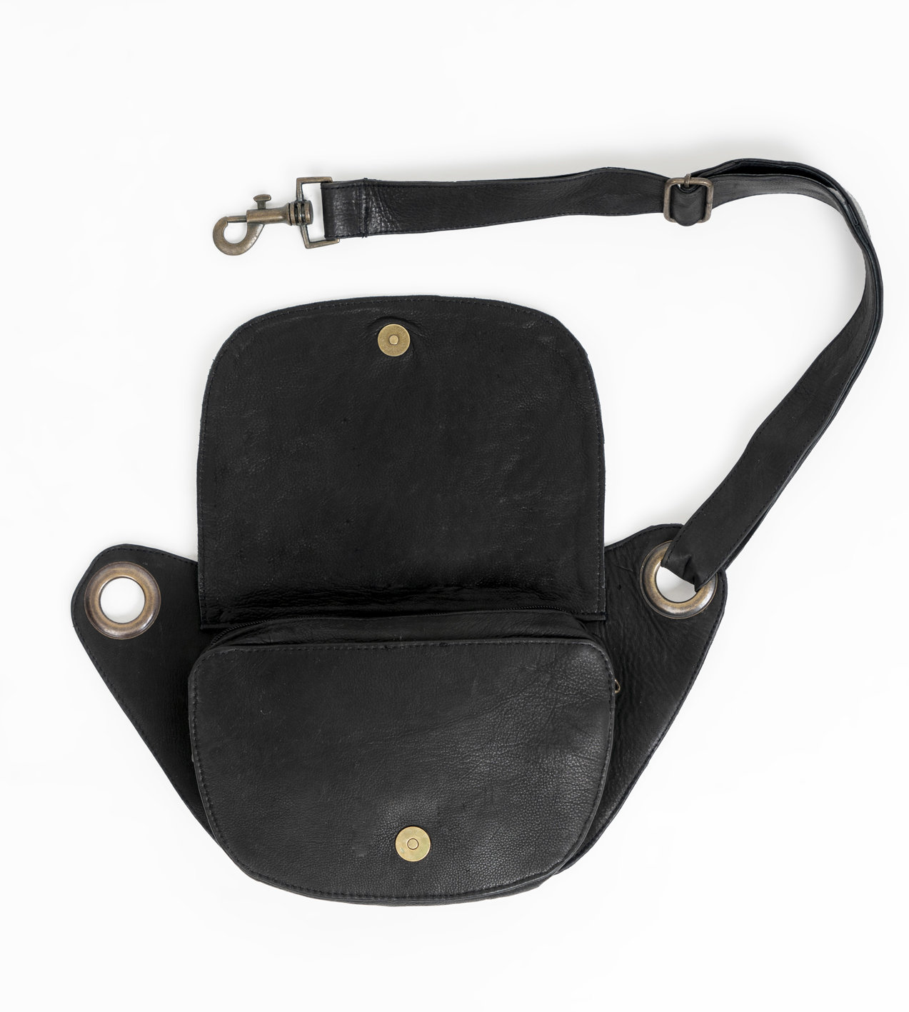 Designer Fanny Pack Bag Stylish Black HandBag Pouch Silver Chain Adjus –  Travell Well