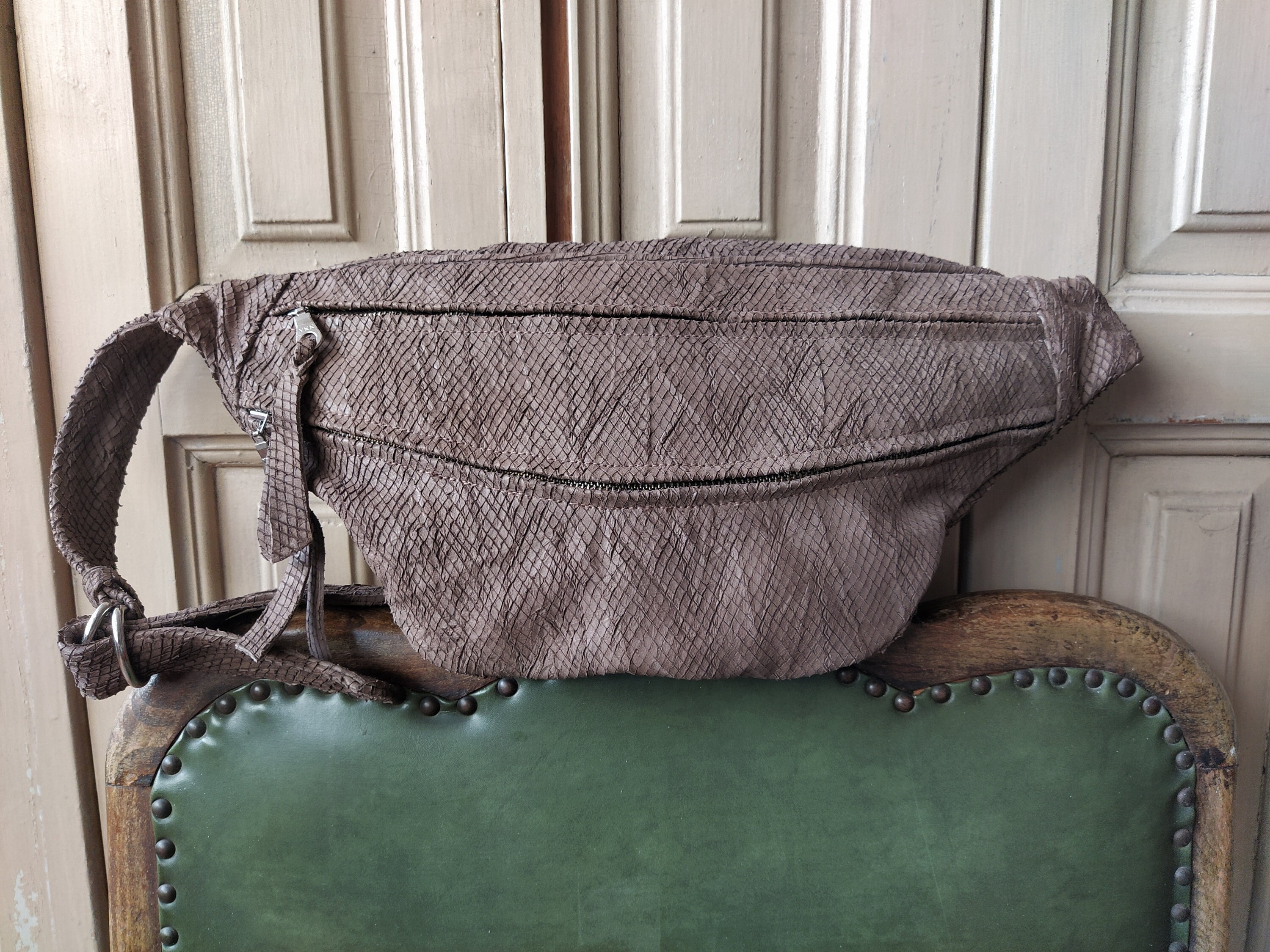 Elegant Unique Ladies Sling Bag-Gray in Nairobi Central - Bags, Topwave Ke  | Jiji.co.ke