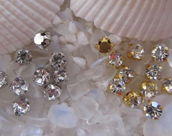Glass Rhinestone Montees - Gold or Platinum Color Plated - 4.7mm (SS#20) - Choice of 100 or 200 pcs