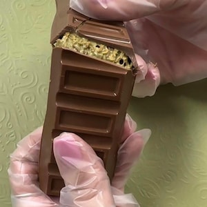 Dubai Chocolate Pistachio Kataifi Bar - Milk or Dark Chocolate