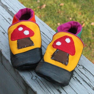 Outdoor Kids Shoes Minimalist Soft Soled Sandals Toddler Slippers Rubber Soles / Spring Mud & Muck Shoes, Toadstool, Waldorf School Shoes image 2