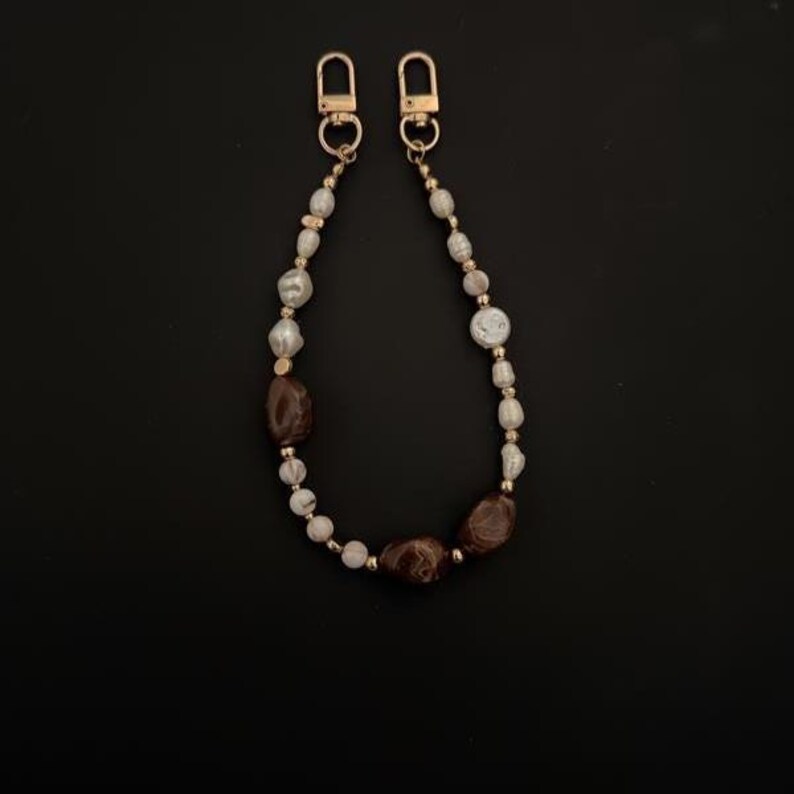 Agate & Pearl Beaded Wristlet | Neutral Gold Phone Charm image 2