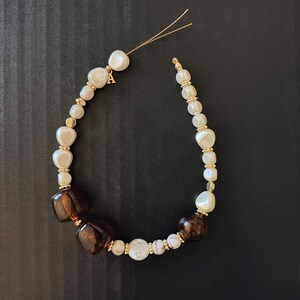 Agate & Pearl Beaded Wristlet | Neutral Gold Phone Charm image 3
