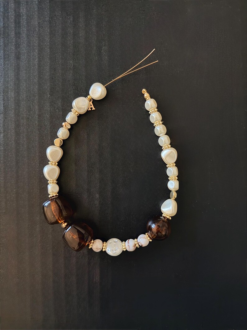 Agate & Pearl Beaded Wristlet | Neutral Gold Phone Charm image 3