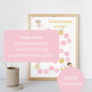 Peut inclure: Une tasse en céramique blanche avec une anse noire et le texte "But First, Coffee" en noir, dans une police manuscrite. La tasse est posée sur une surface blanche.