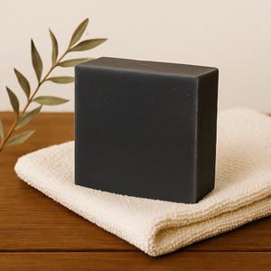Zeep met actieve kool | Detoxreep, poriënreiniging, smetverlichting | Natuurlijke handgemaakte zeep voor gezicht en lichaam | Cadeau voor hem of haar | 4,5 oz