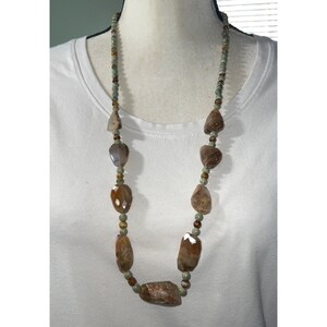 Agate Stone Bead Necklace -- 22&quot;
